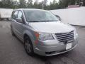 Kuva 2: Chrysler Town & Country 5D MPV 3.8i Autostick 7-H. 2008