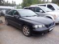 Kuva 2: Volvo S60 4D Sedan 2.4T A/T 2001