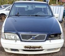 Volvo V70 2.4