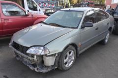 Toyota Avensis Liftback (_T22_) 2000 1.8 Bensa