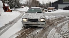 Mercedes-Benz C C 220 TURBODIESEL-AUTOMATIC sedan.
