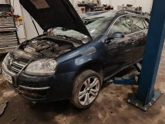 Volkswagen Golf VI