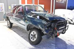 Toyota Hilux 4WD 1999 2.4 2L-T