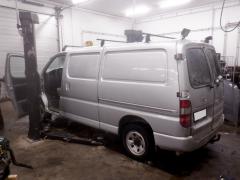 Toyota Hiace Van 2.5D-4D MT5 4WD