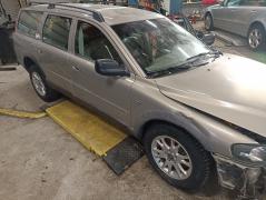 Volvo XC70 2.5T