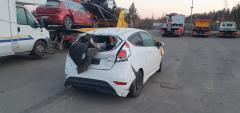 Ford Fiesta 1,6 di -13valkoinen 3-ov.