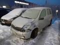 Kuva 2: Toyota Yaris Verso 1.5 Luna -00 NCP21L-CHMNKW 2000