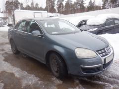 VW Jetta V 4D Sedan 1.6FSI MT6