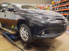 Toyota Auris 13->>