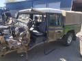 Kuva 2: Land Rover Defender 2.5D 4X4 5D -05  2005