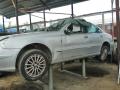 Kuva 2: Mercedes-Benz E 200 CDI 2.1 AUT.-04 sedan hopea 2004