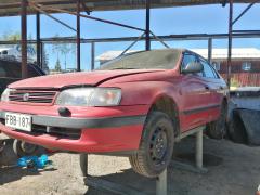 Toyota Carina E 1,6 -94 punainen sedan japan malli