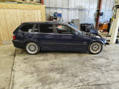 BMW E46 330d farkku