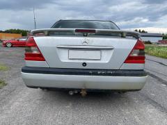 Mercedes-Benz C 180 sed -96