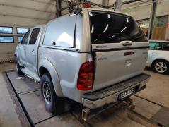 Toyota Hilux 4-OVINEN 3.0 AUTOMAATTI