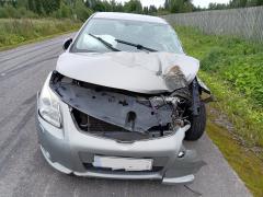 Toyota Avensis 1.8 sedan -09