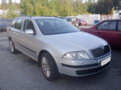Skoda Octavia 1Z5 Pre-Facelift 5D Combi 1.6i MT5 Ambiente