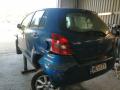 Kuva 2: Toyota Yaris 1,3 -06 sininen 5-ov HB 2006