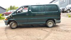 Toyota Hiace 2,5D-4D lyhyt -05