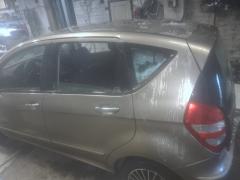Mercedes-Benz A