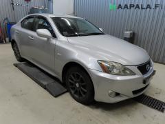 Lexus IS 220d Sed