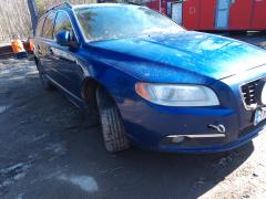 Volvo V70 2.0 diesel -09 Ocean Race sininen