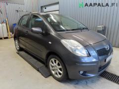 Toyota Yaris 1.3 VVT-i 5/HB