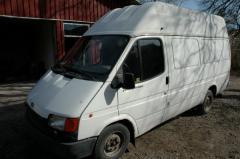 Ford Transit 2,5D pitkä täyskorkea-90