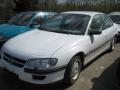 Kuva 2: Opel Omega B 2.0i 16v ecotec sedan 1997