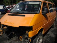 Volkswagen Caravelle 2,4D AUT.