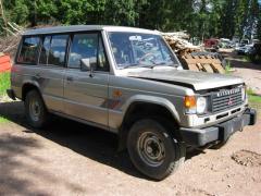 Mitsubishi Pajero pitkä 2,5 TD -88