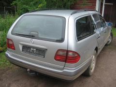 Mercedes-Benz E 200 300TDT ELEGANCE