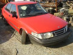 Saab 900