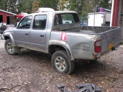 Toyota Hilux 4x4 D4D SR5 -04
