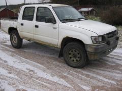 Toyota Hilux 4x4 2,8D -01