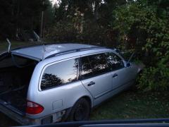 Mercedes-Benz E 200 FARMARI AUTOMAATTI