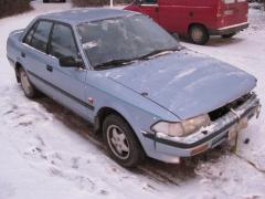 Toyota Carina1,6i -91 sedan