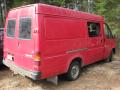 Kuva 2: Ford Transit 2,5D pitk puolikorkea -89 1989