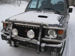 Mitsubishi Pajero 2,5TDIC pitkä -89