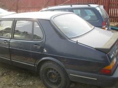 Saab 900