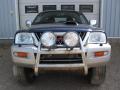 Kuva 2: Mitsubishi L200 4WD 2.5 TD 2002