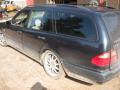 Kuva 2: Mercedes-Benz E 290 TD farm -98 1998