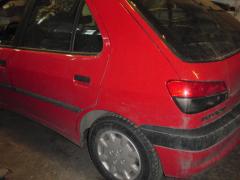 Peugeot 306