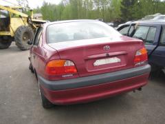 Toyota Avensis 1.6i 16v sedan