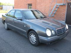 Mercedes-Benz E220D -97 sedan
