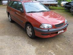 Toyota Avensis 1.6i 16V Farm