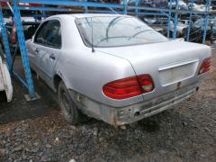 Mercedes-Benz E220D -96 sedan