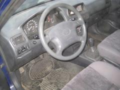 Toyota Corolla 1.6i 16v 81kw sedan