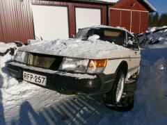 Saab 900
