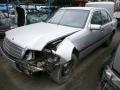 Kuva 2: Mercedes-Benz C 220D Aut  sedan -95 1995